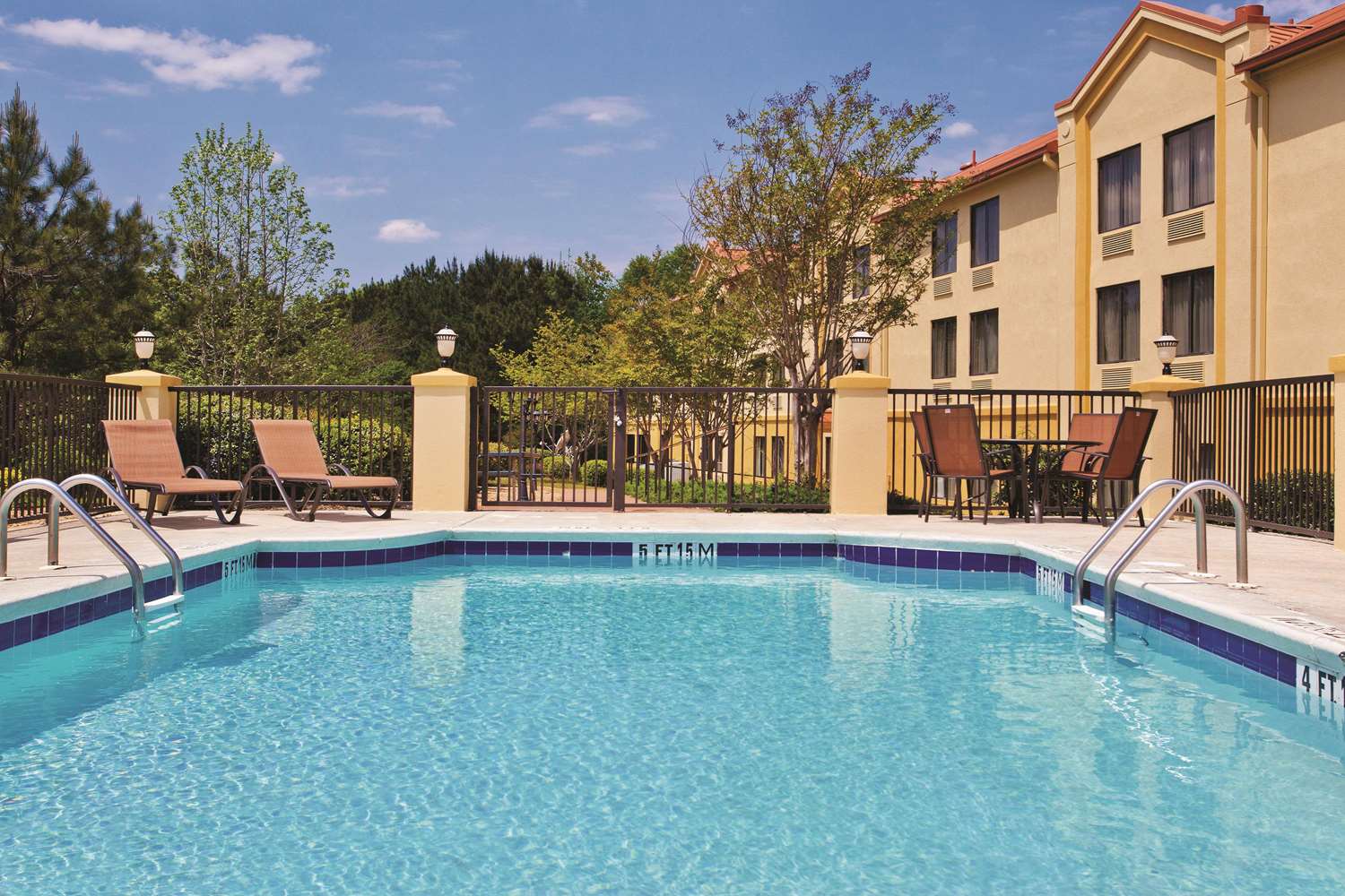 La Quinta Inn and Suites by Wyndham LaGrange / I-85 4/26