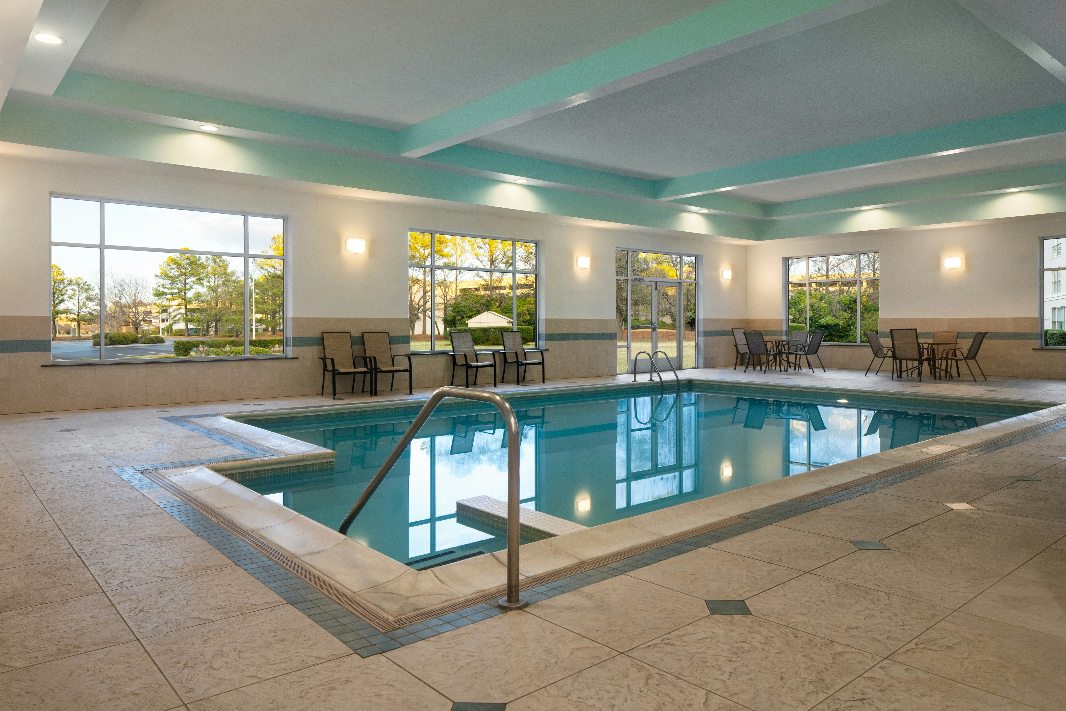 DoubleTree by Hilton Hotel Norfolk Airport 27/54