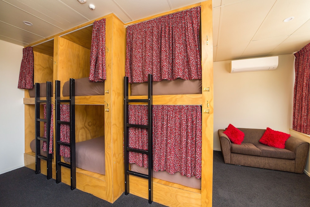 Tahuna Pod Hostel 32/50