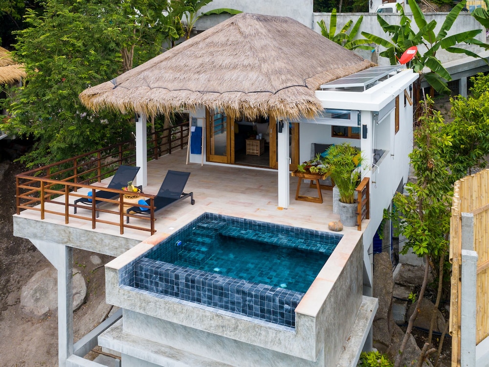 Cape Shark Pool Villas 37/50