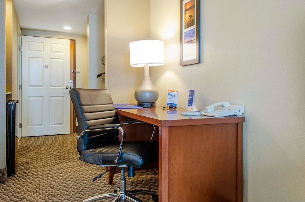 Comfort Inn and Suites Biloxi D Iberville 40/47