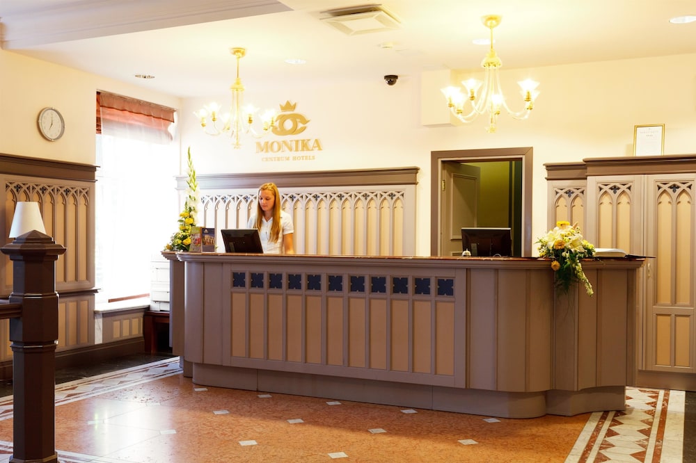 Monika Centrum Hotel 7/69