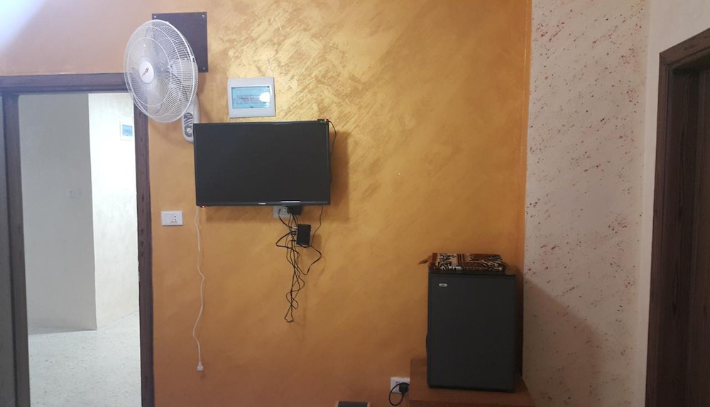 Al-Houriat Hotel 21/26