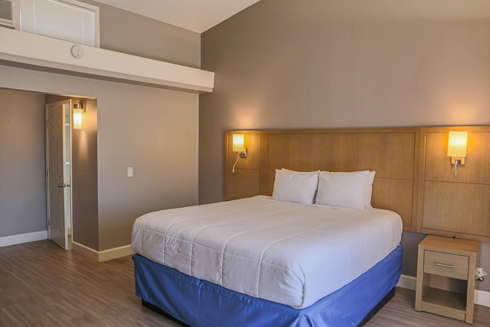 Days Inn by Wyndham Redwood City 20/55