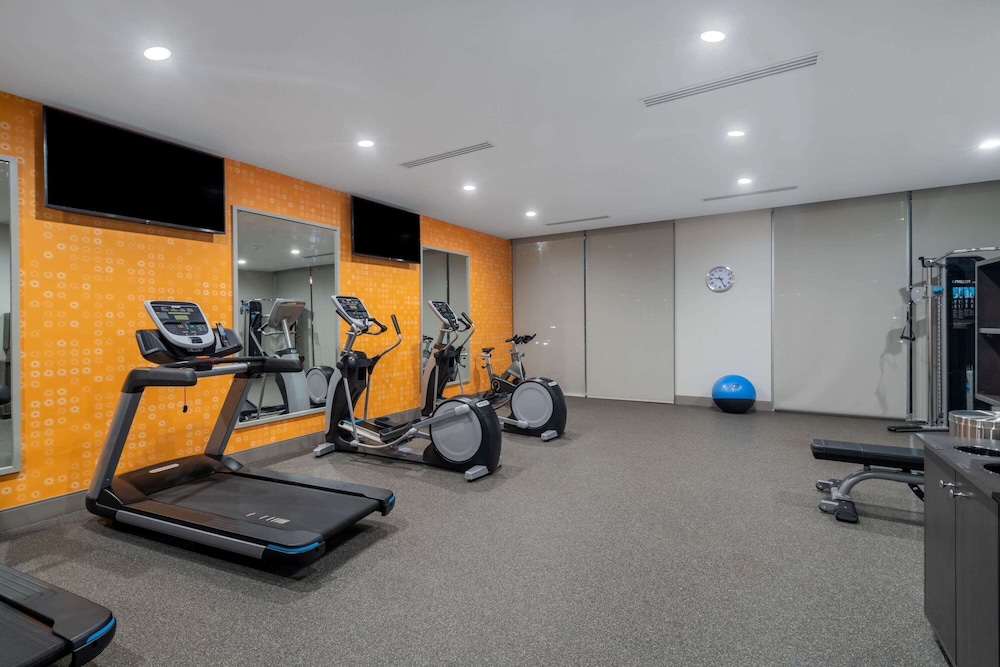 La Quinta Inn & Suites By Wyndham Tifton 11/26