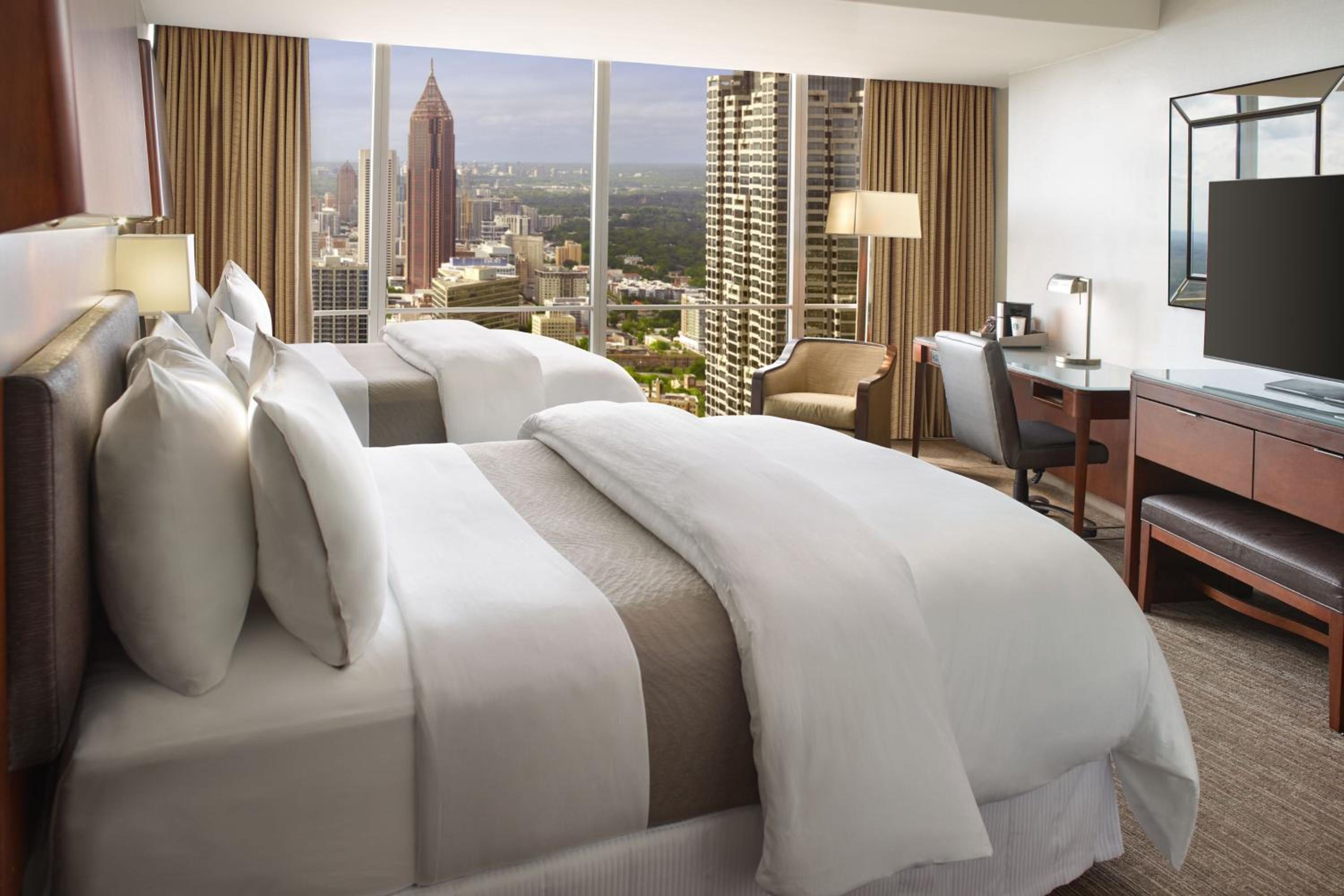 Guest Room, 2 Queen Beds, Sky View