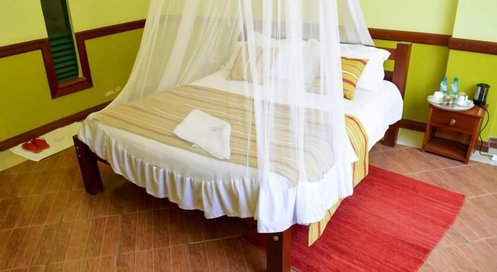 Ack Guesthouse Nairobi 12/33