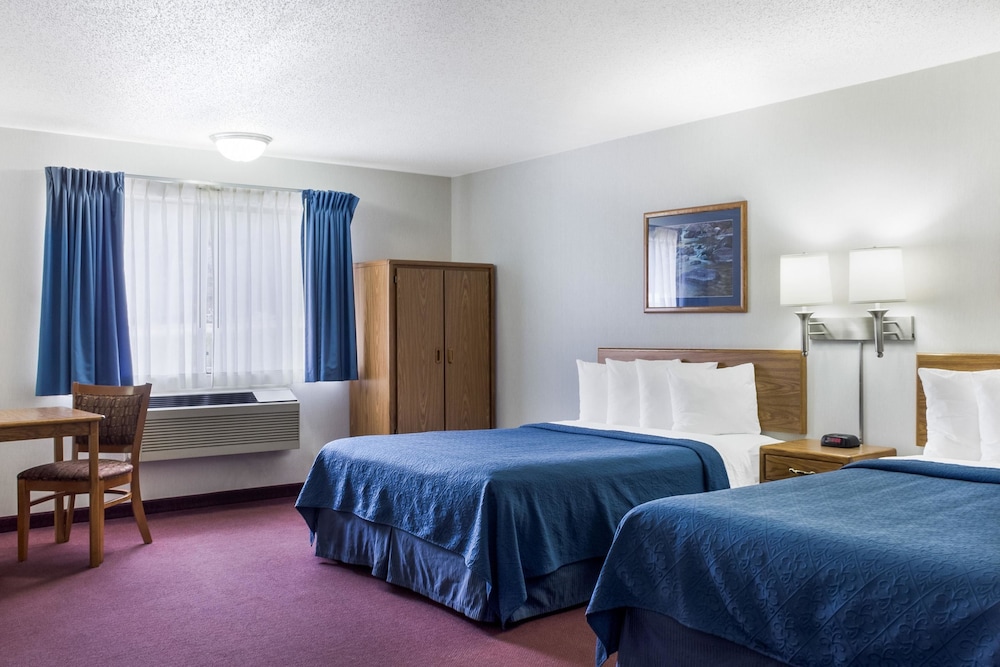 Everspring Inn Suites Hill City 10/61