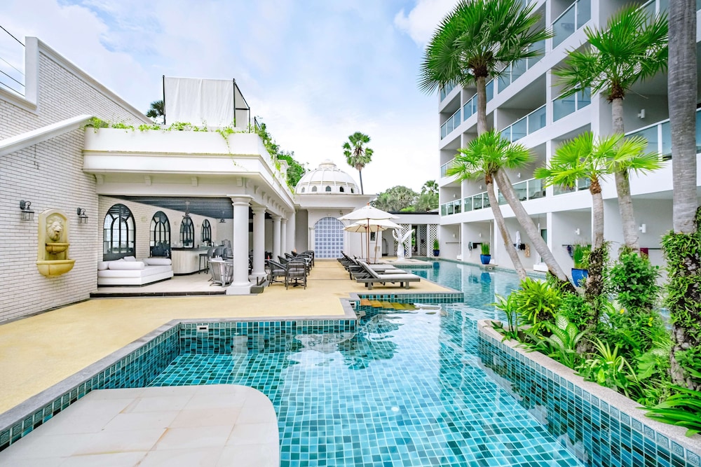 Chanalai Romantica Resort, Kata Beach - Adults Only 62/65
