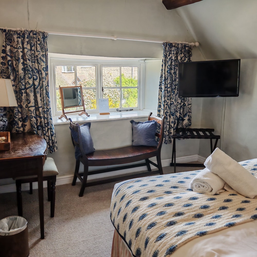 The White Horse Inn 48/62