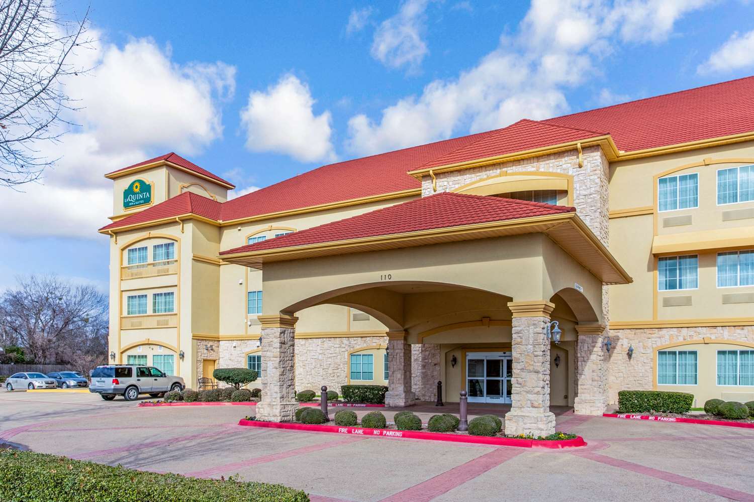La Quinta Inn & Suites by Wyndham Ennis 44/50