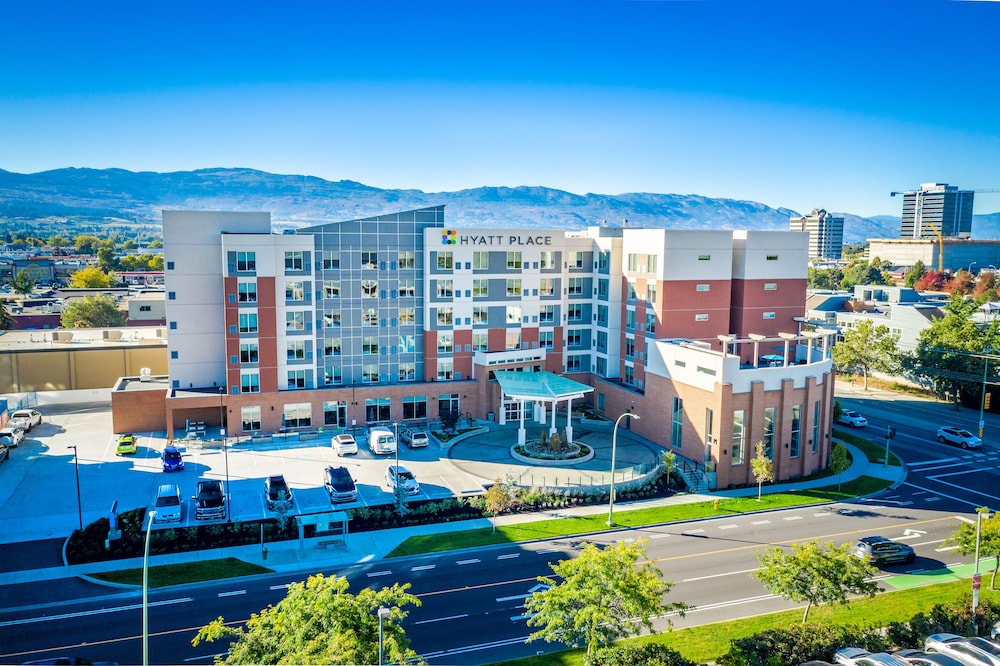 Hyatt Place Kelowna 2/30