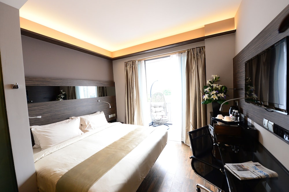 Mercure Singapore Tyrwhitt 29/78