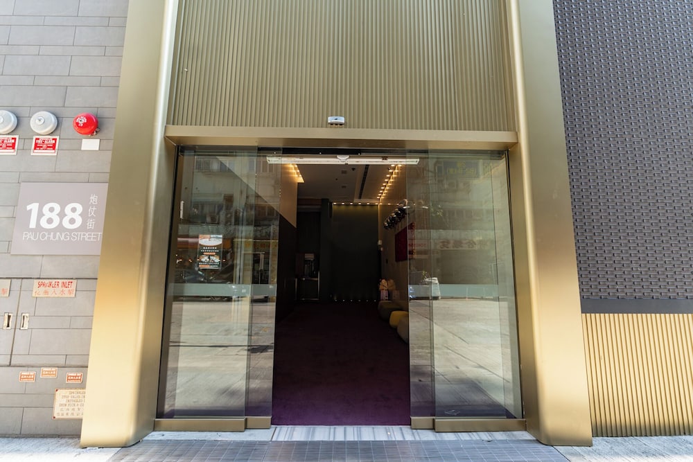 MIJ (Kai Tak) Hotel 9/64