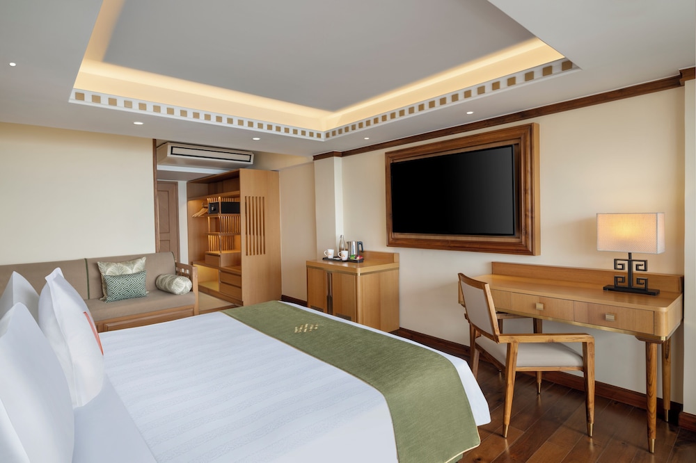 Denzong Regency- Luxury Mountain Retreat Spa & Casino 7/23