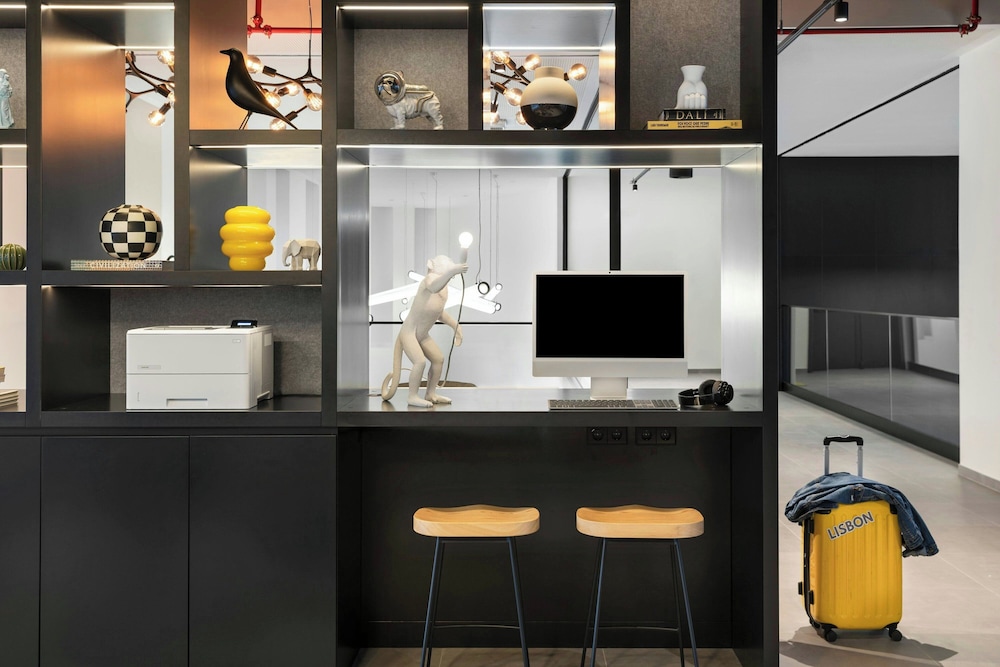 Moxy Alfragide Lisboa 52/58