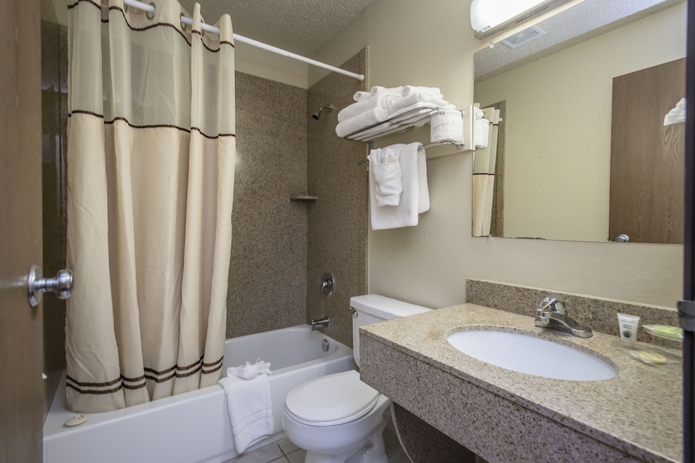 The Inn at Truckee 39/41