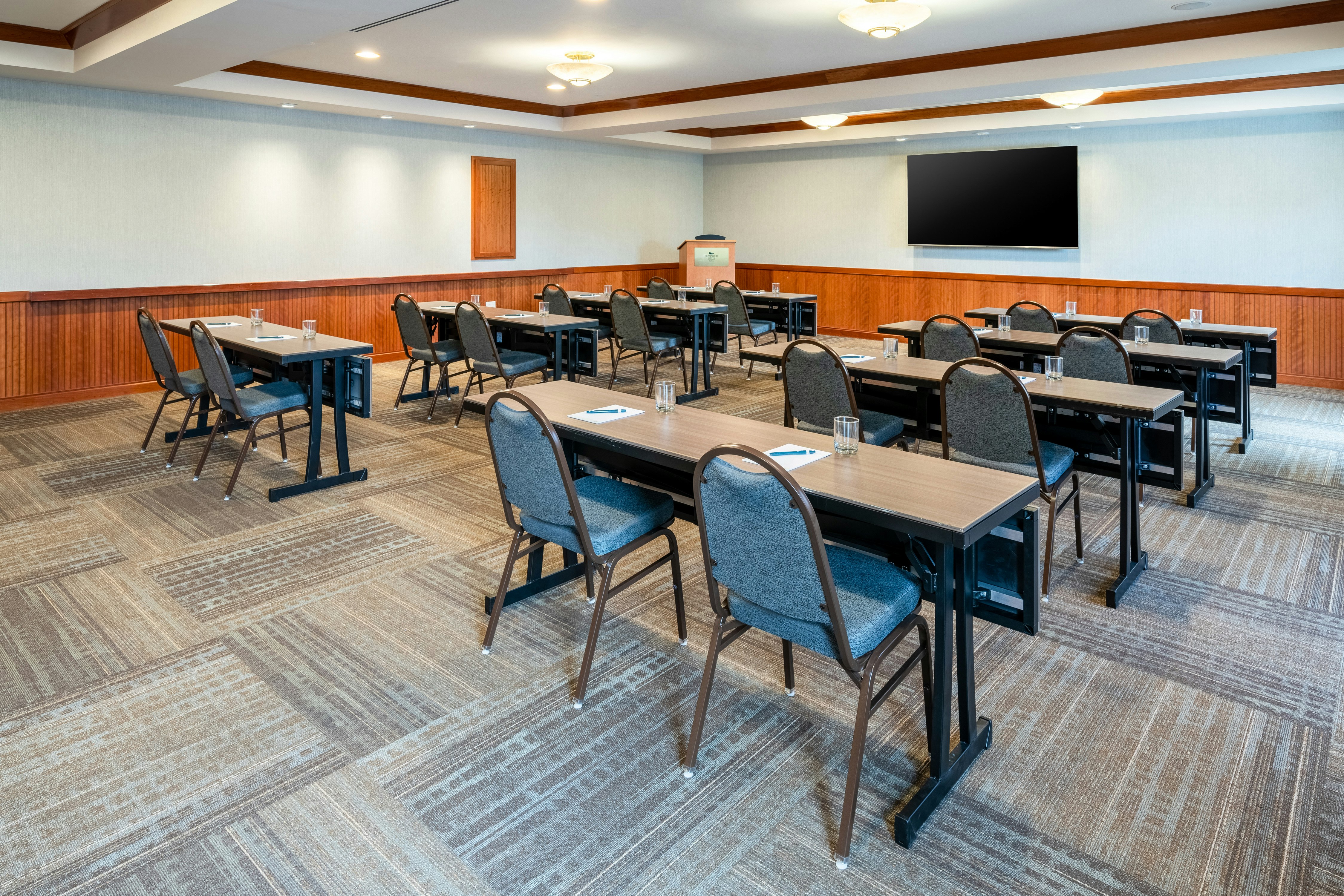 Homewood Suites by Hilton Philadelphia-Valley Forge 27/37
