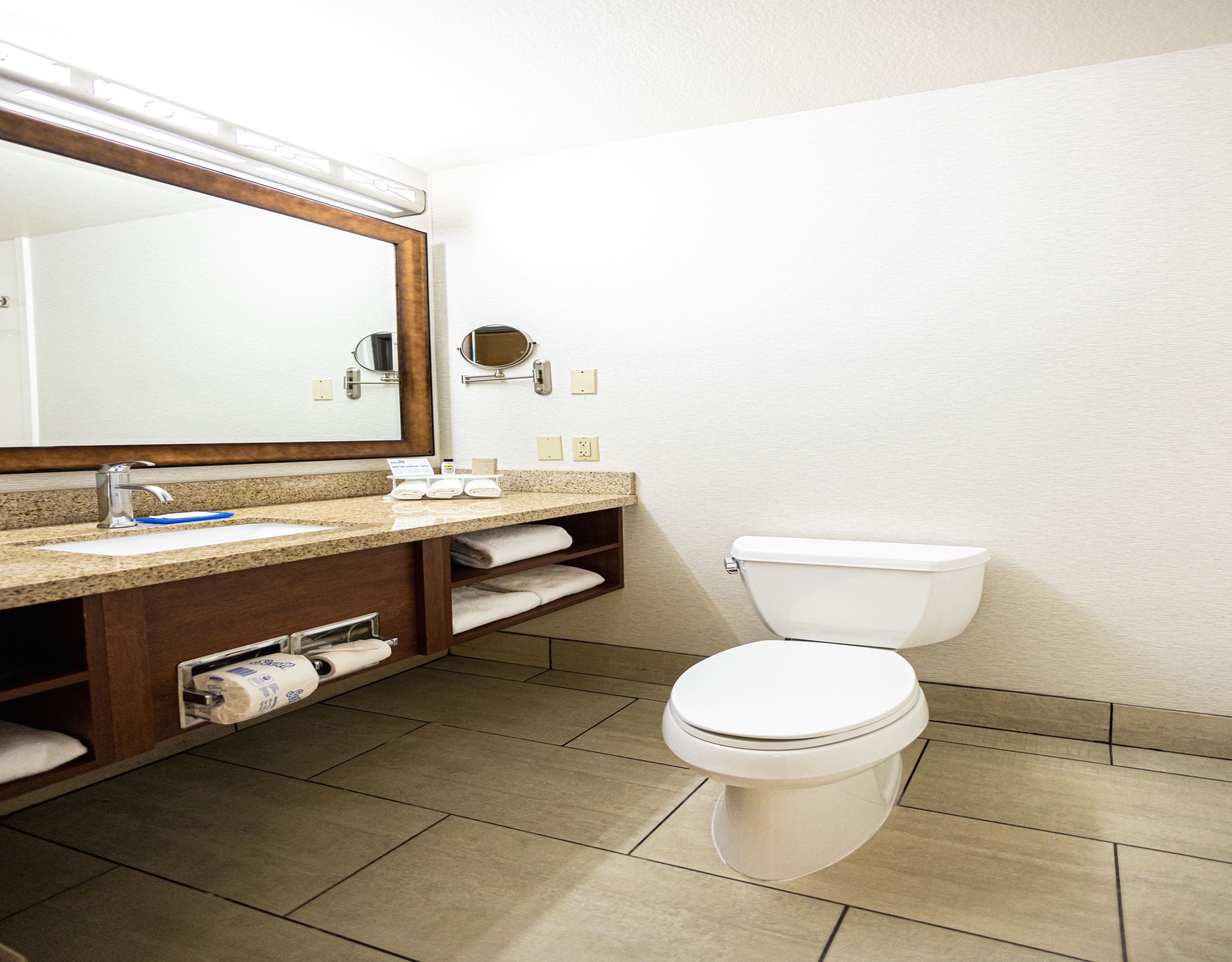 Holiday Inn Express Hotel Suites Berkeley 73/73