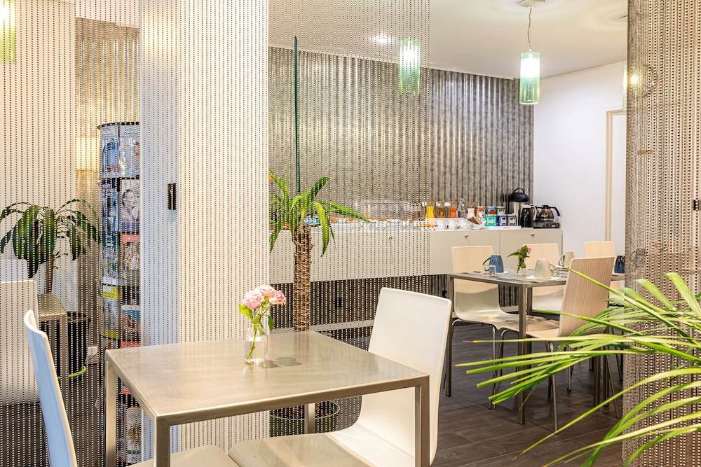 Hotel Glasgow Monceau Paris 52/62