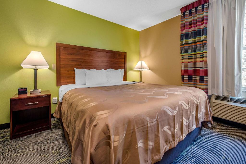 Upgrade, Suite, King Bed