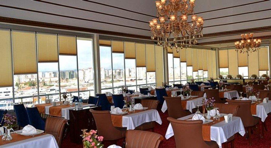 Enliva Hotel 7/10