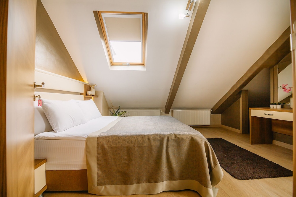 Kavalali Suites 28/50