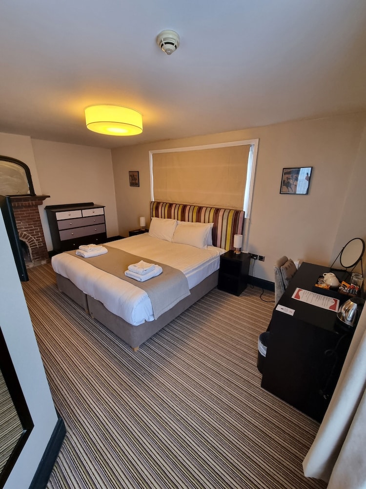 SUPERIOR, DOUBLE BED