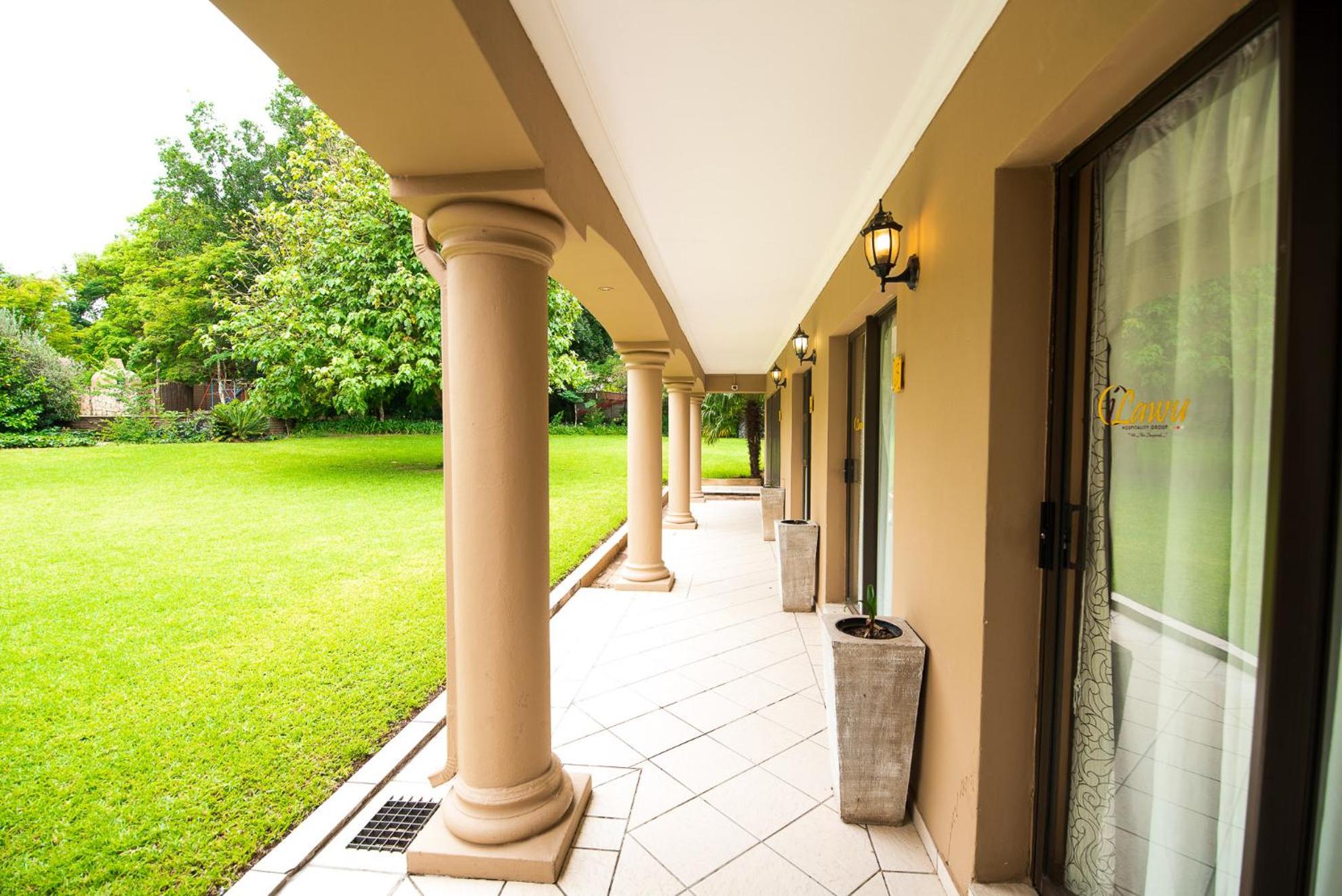 Hutten Heights Lodge 16/23