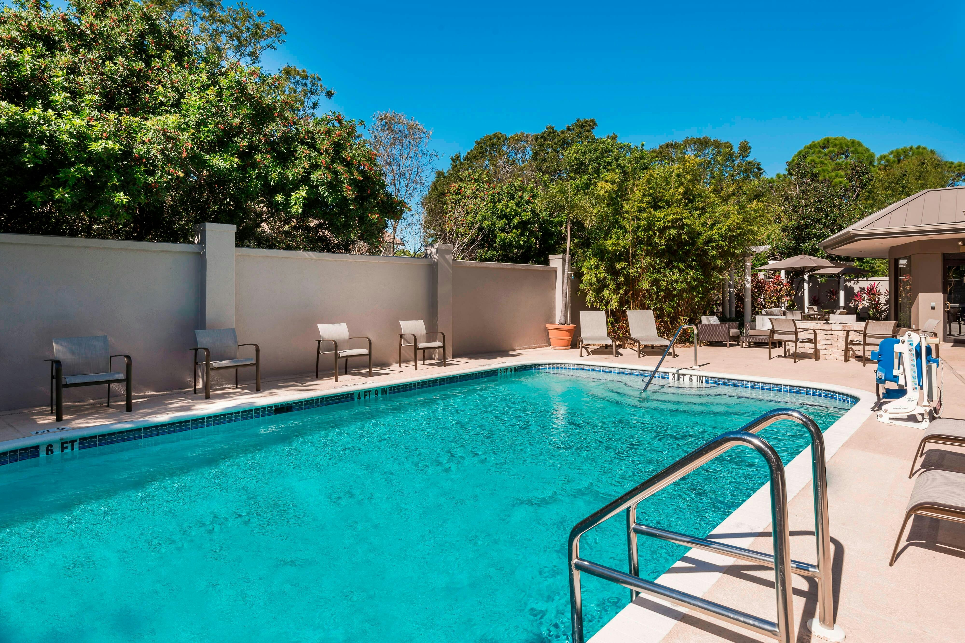 Courtyard By Marriott Sarasota Bradenton Airport 41/42