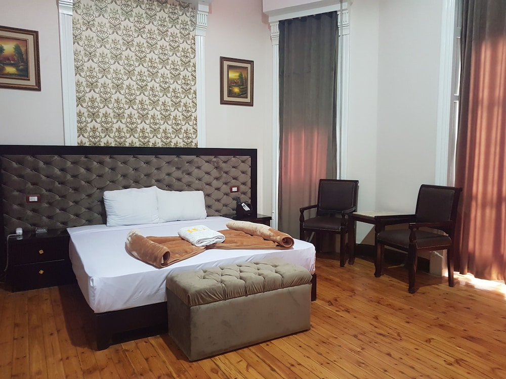 Paradise Boutique Hotel 7/43
