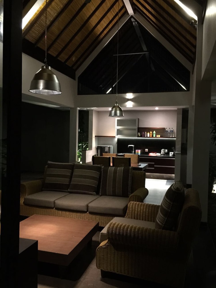 Kamuela Lagoi Bay Villas 31/52