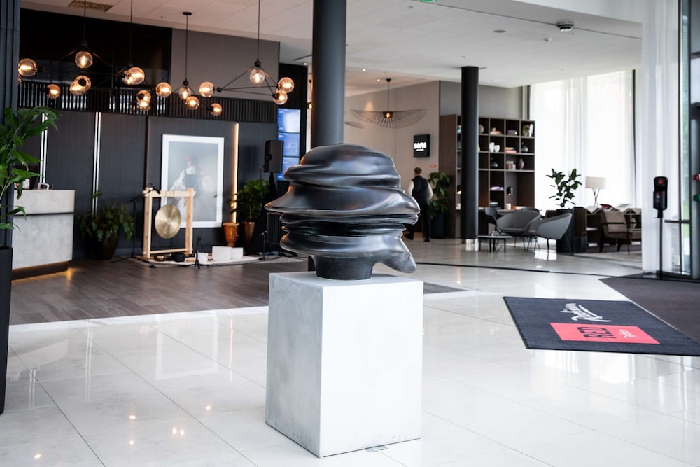 Radisson RED Oslo Airport 7/60