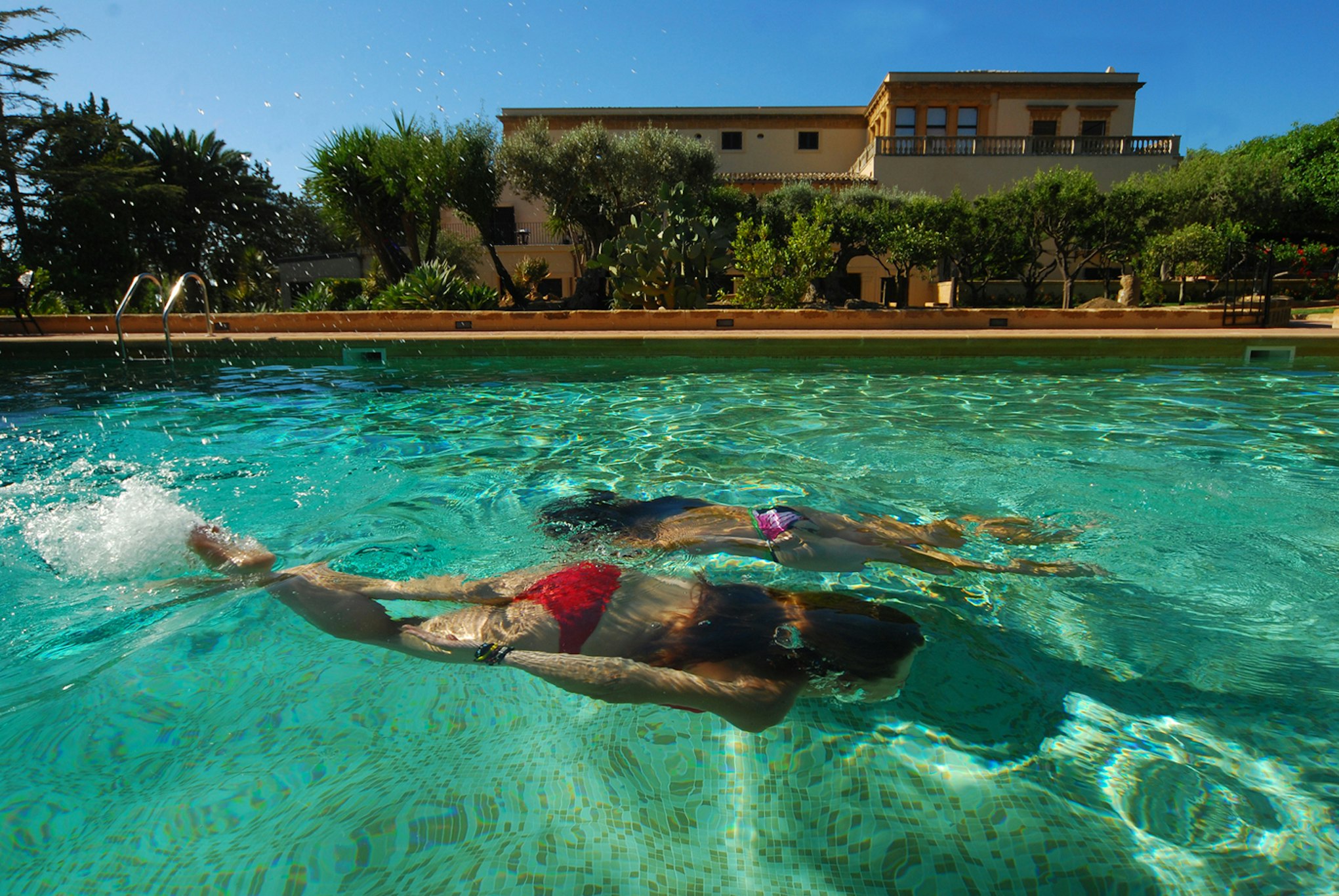 Villa Athena Resort 72/74
