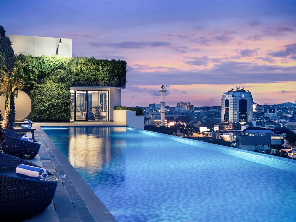 MERCURE BANDUNG CITY CENTRE 2/75