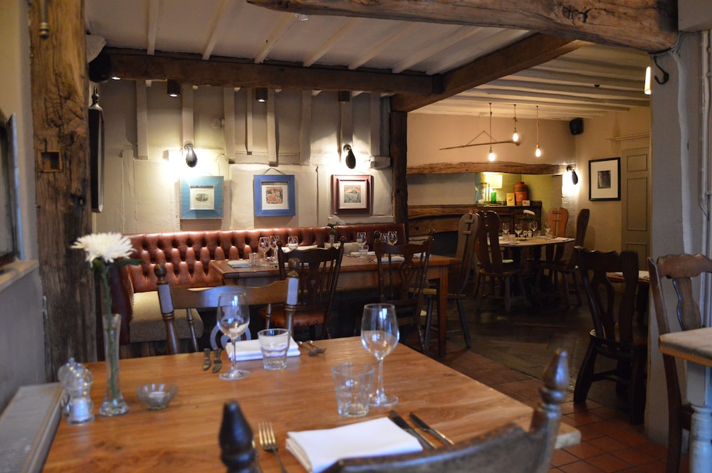 The Old House Inn 27/50