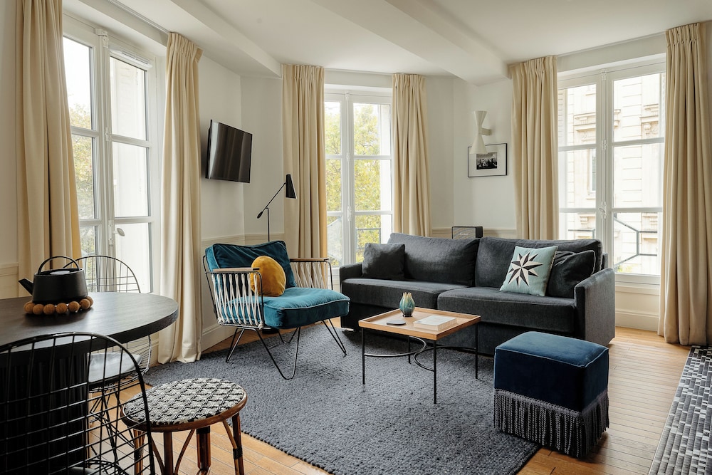 My Maison In Paris - Louvre 22/50