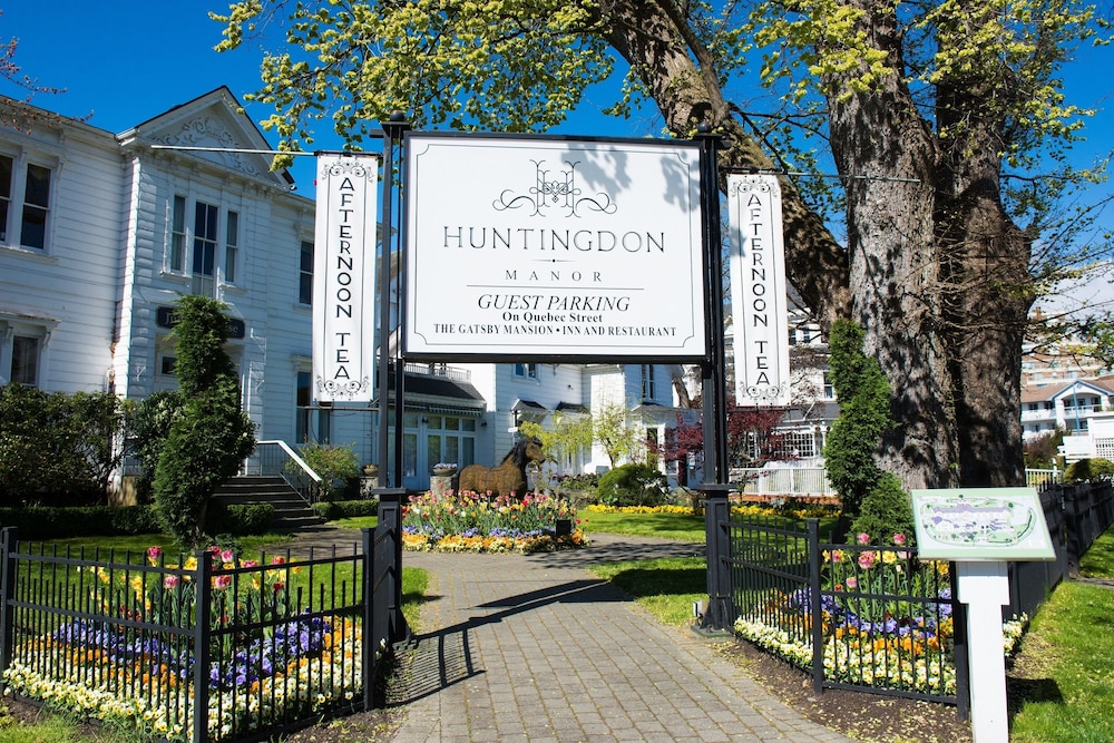 HUNTINGDON MANOR(FORMERLY Huntingdon Hotel & Suites) 41/50
