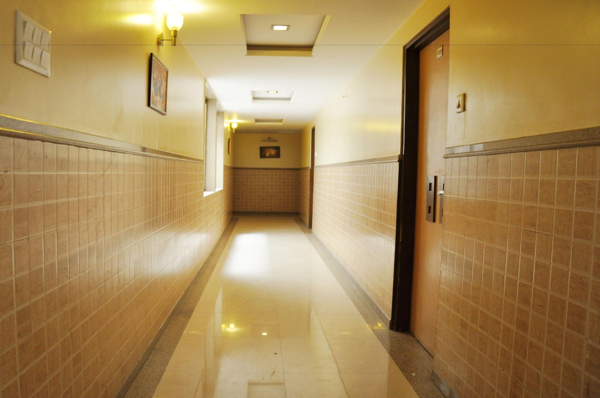 Hotel Sai Suraj Palace 12/20