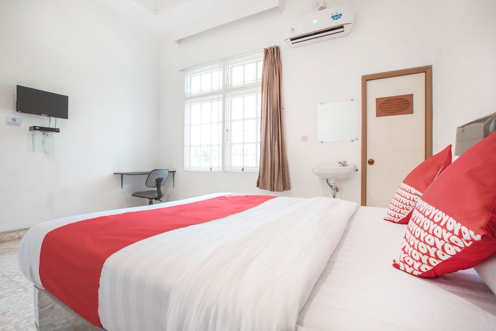 DELUXE, DOUBLE BED