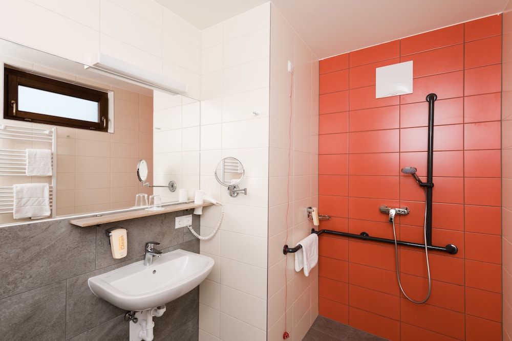 Jufa Hotel Graz-Sud 7/40