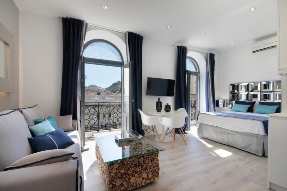 Habitat Suites Gran Via 17 55/65