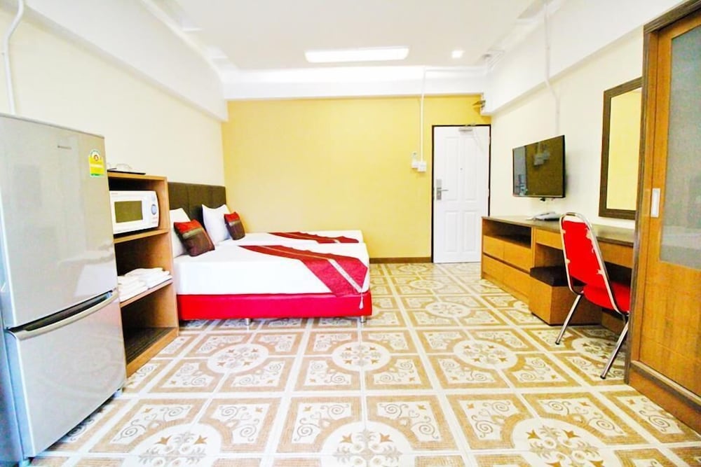 Ac Habitat Bangkok 11/58