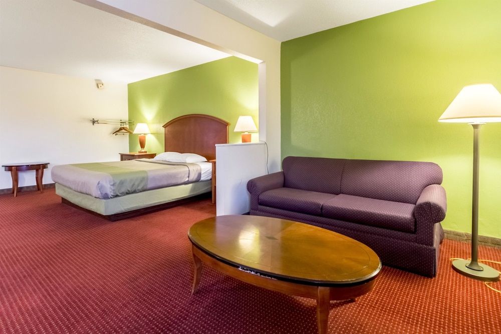 Motel6 Springfield, OH 30/60