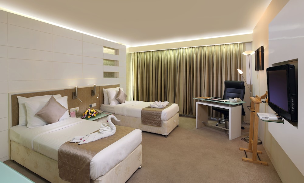 Welcomhotel by ITC Hotels, Ashram Road, Ahmedabad 20/71