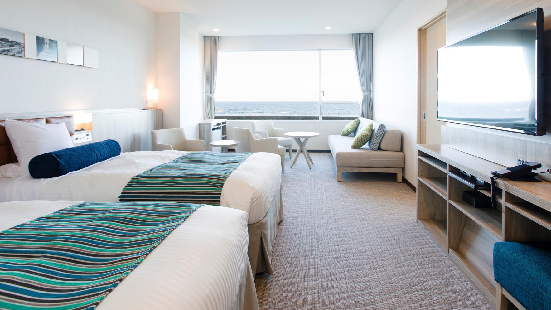 Deluxe, Twin Beds, Scenic View, Bathtub