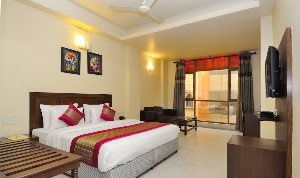 Oyo 11352 Hotel Shanti Villa 16/61