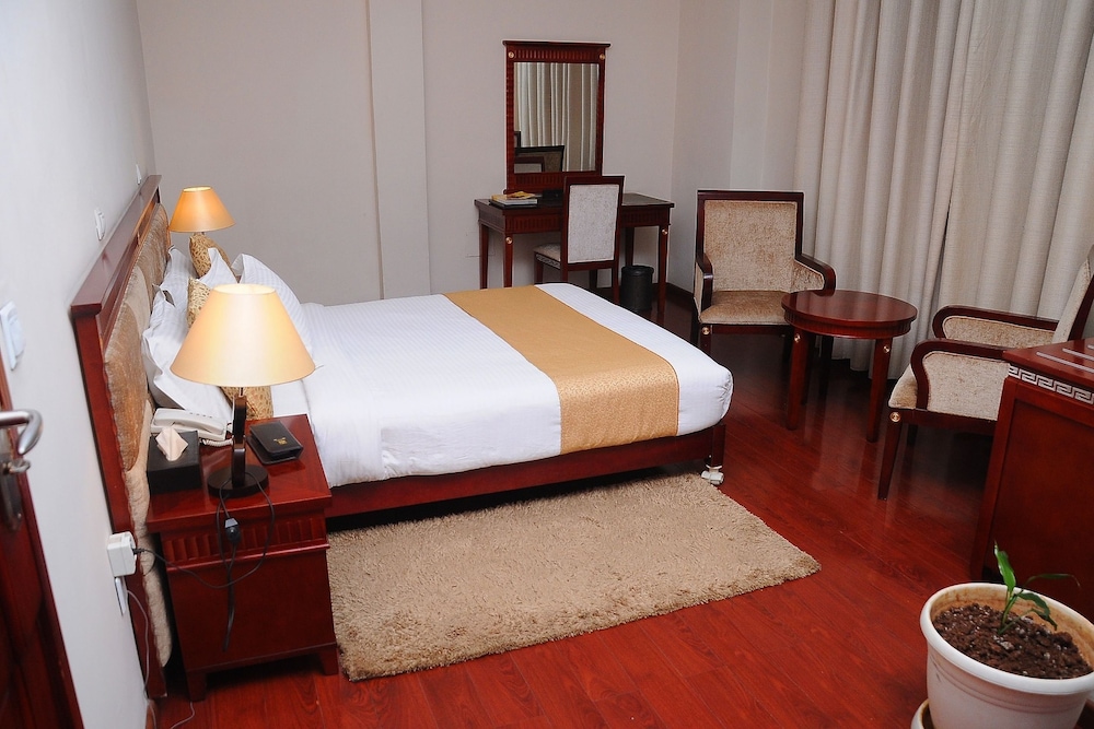 Zola International Hotel 16/50
