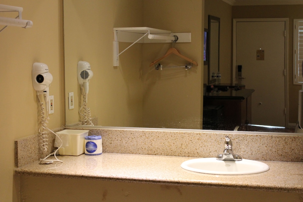 Garden Inn San Gabriel 27/57