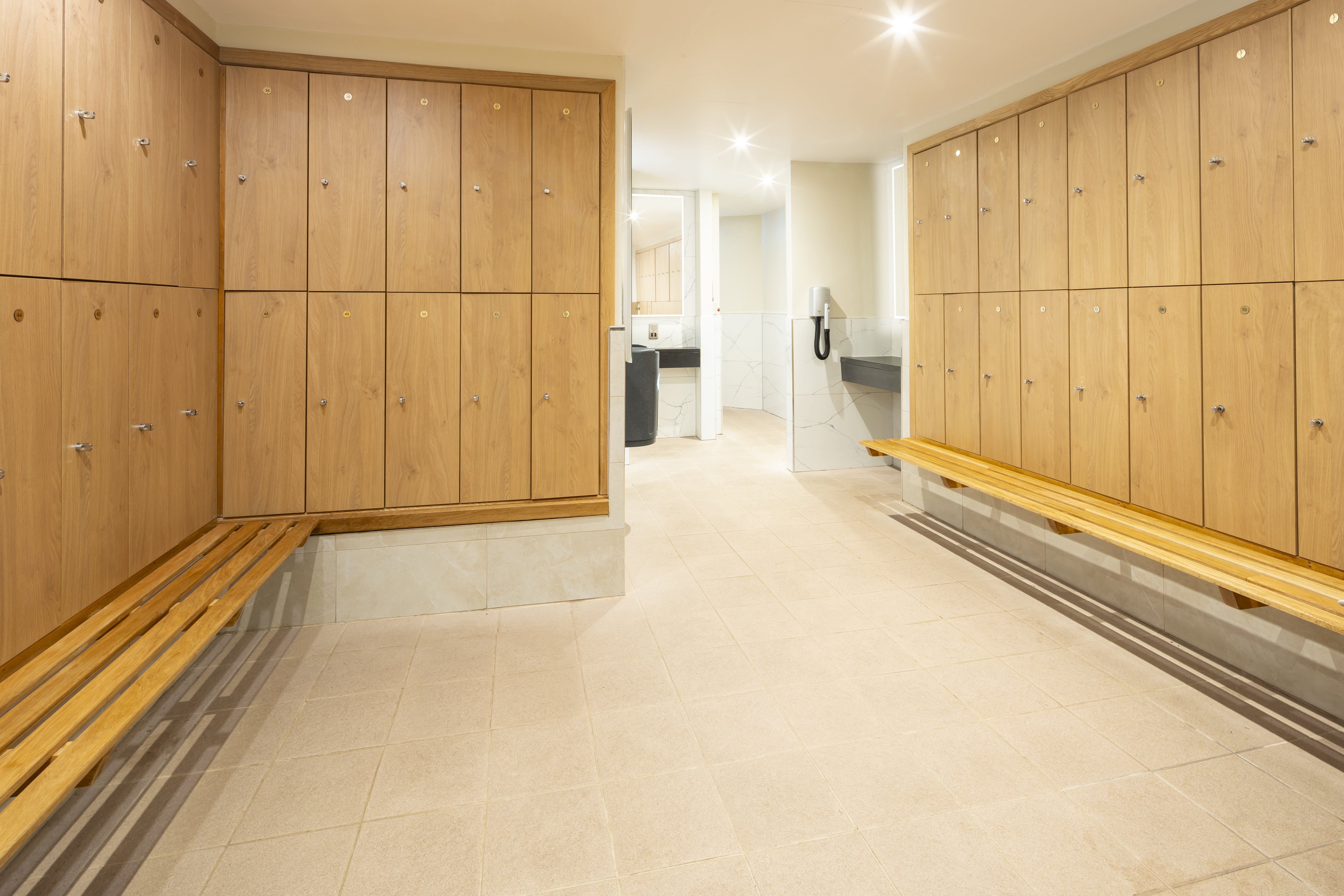 Holiday Inn Gloucester Cheltenham 11/49
